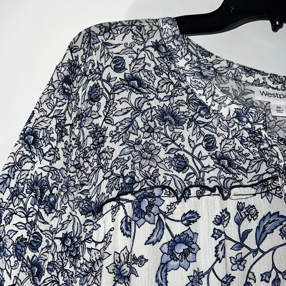๐ 2/$15 Westport Blouse - Picture 1 of 6
